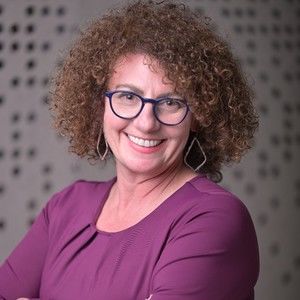 Meet your Posher, Jacqueline